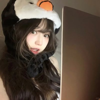 八月月亮的五个娃娃